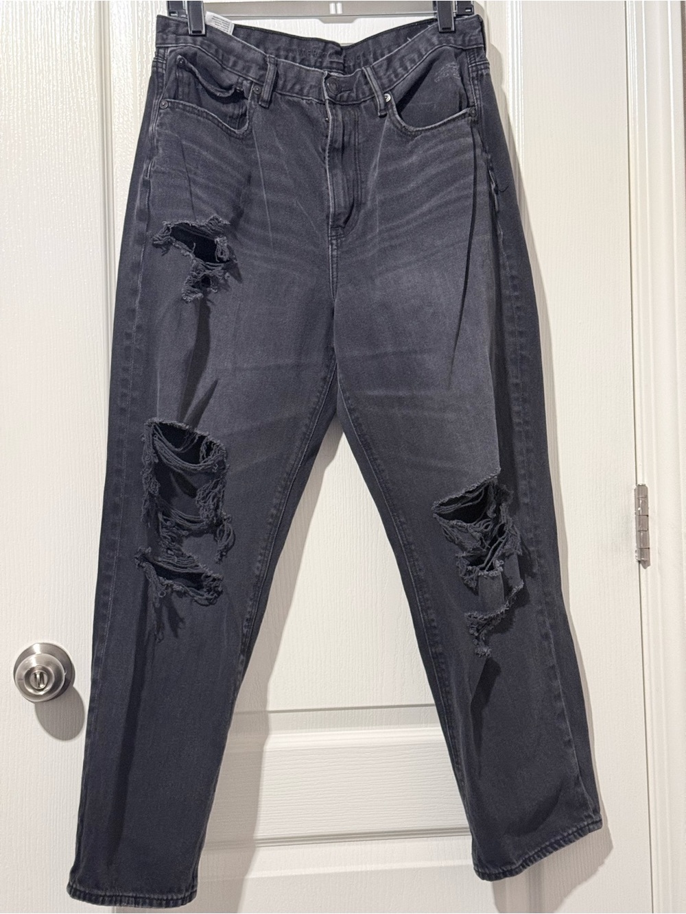 American Eagle Black Heavily Distressed Ripped Jeans Women’s Size 12 Regular